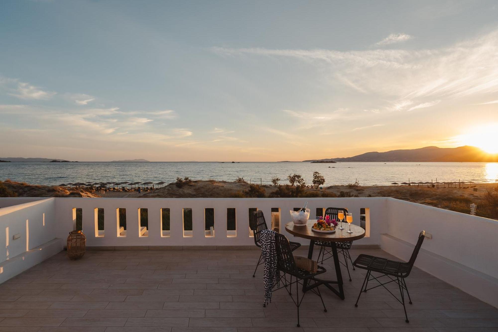 Almiriki Naxos Beachside Living Plaka  Bagian luar foto