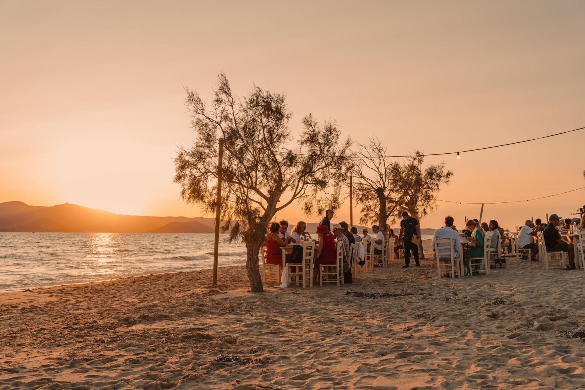Almiriki Naxos Beachside Living Plaka  Bagian luar foto