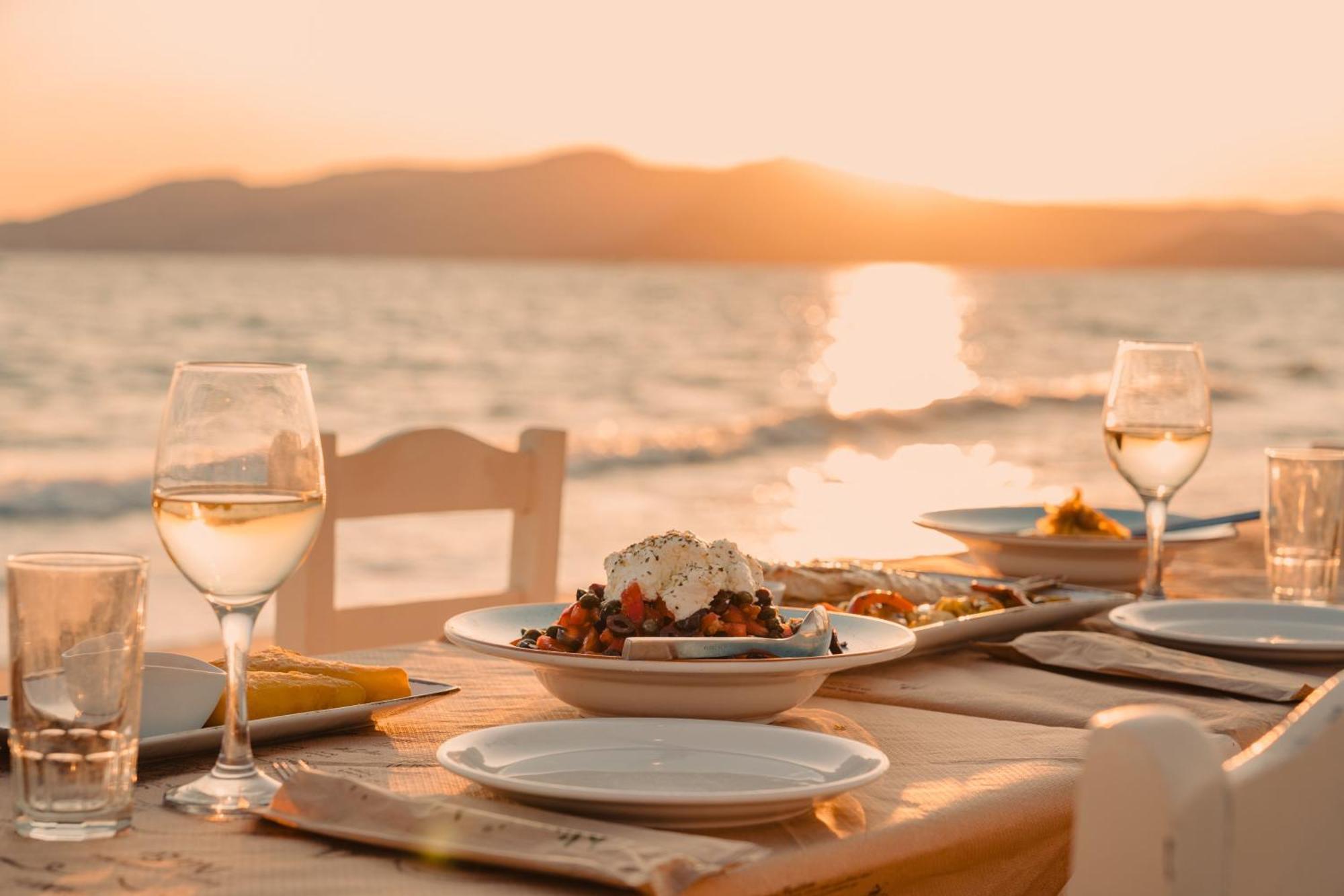 Almiriki Naxos Beachside Living Plaka  Bagian luar foto